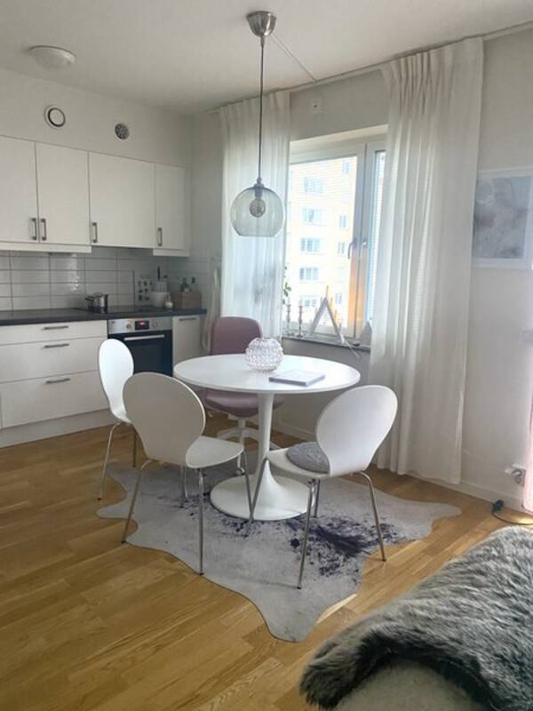 Lägenhet - Lägenhet i Solna 2:a 58 kvm  Lägenhet - Lägenhet i Solna 2:a 58 kvm