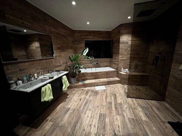 Hus - Villa med sjtomt nra Stockholm