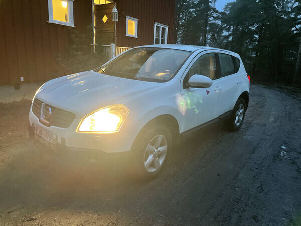 Hus - Huset bakom bilen 