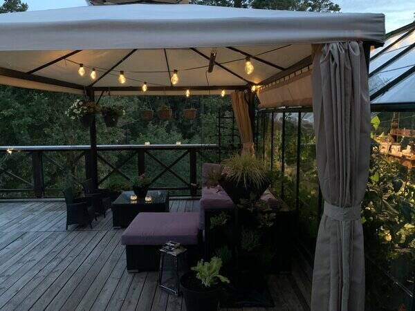 Hus - vre altan med vxthus 