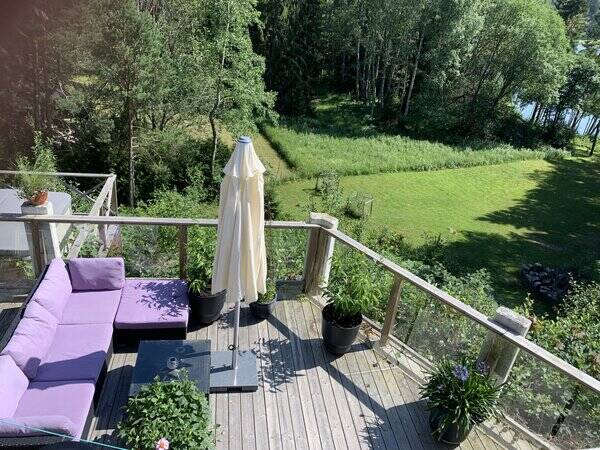 Hus - Altan med bubbelpool 