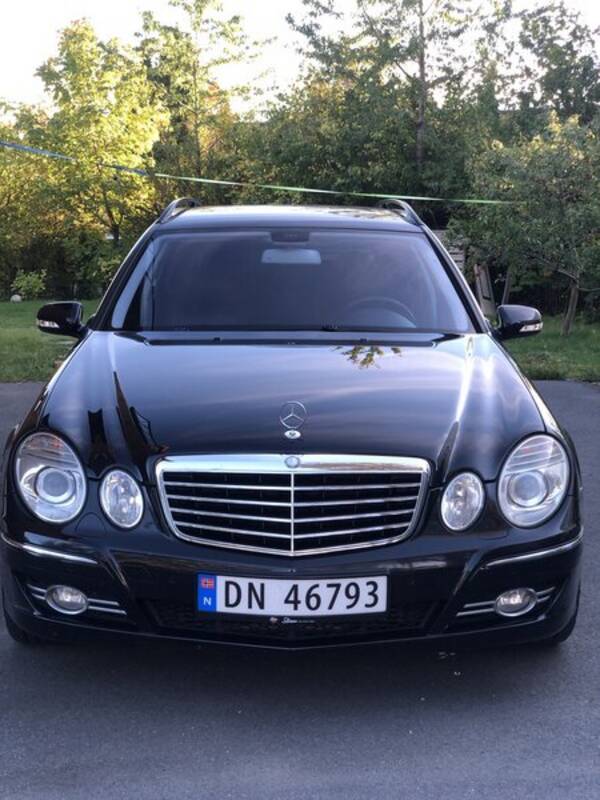 Kjøretøy - Buddy og Mercedes stasjonsvogn Kjøretøy - Buddy og Mercedes stasjonsvogn