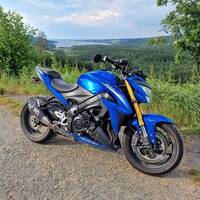 Suzuki GSXS-1000 Suzuki GSXS-1000