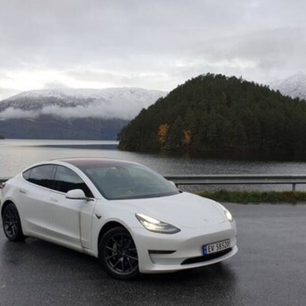 Kjrety - Tesla Moedel 3