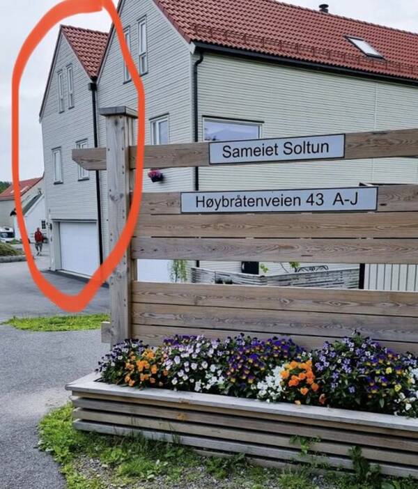 Hus - To-manns bolig  Hus - To-manns bolig