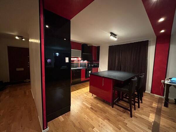 Lägenhet - Lägenhet i Rissne