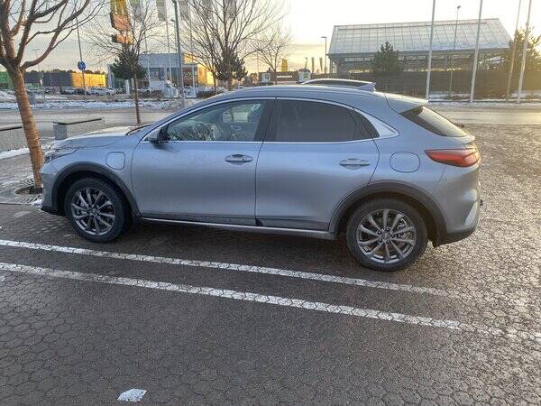 Fordon - Kia seed hybrid  Fordon - Kia seed hybrid