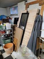 4 förråd med rekvisita 4 förråd med rekvisita