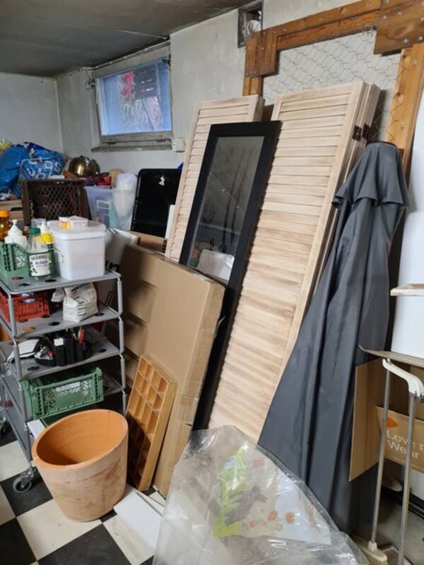 Rekvista - 4 frrd med rekvisita 