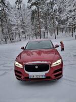 Jaguar F-PACE Jaguar F-PACE