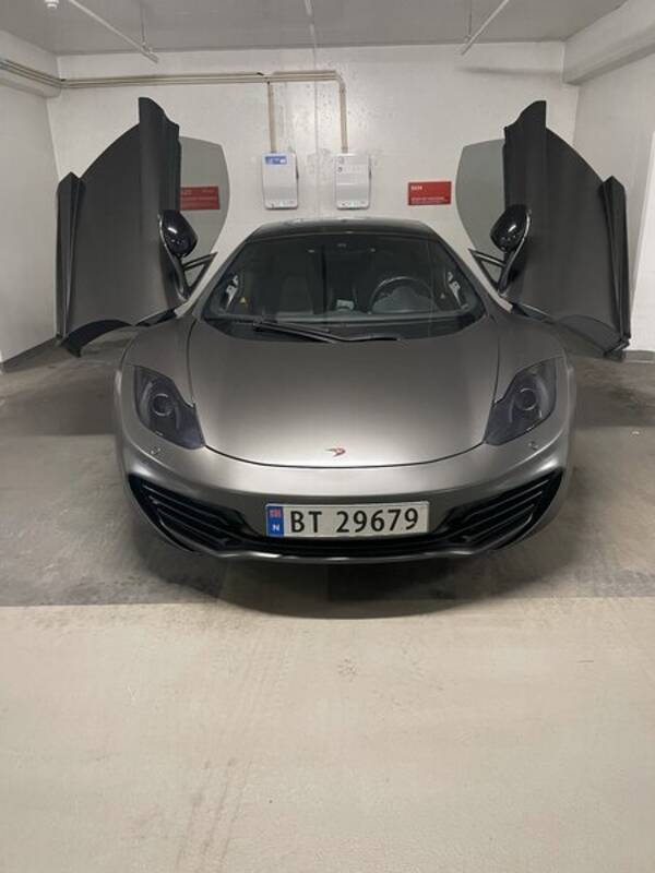 Kjrety - Mclaren mp4-12c + Bentley GT continental