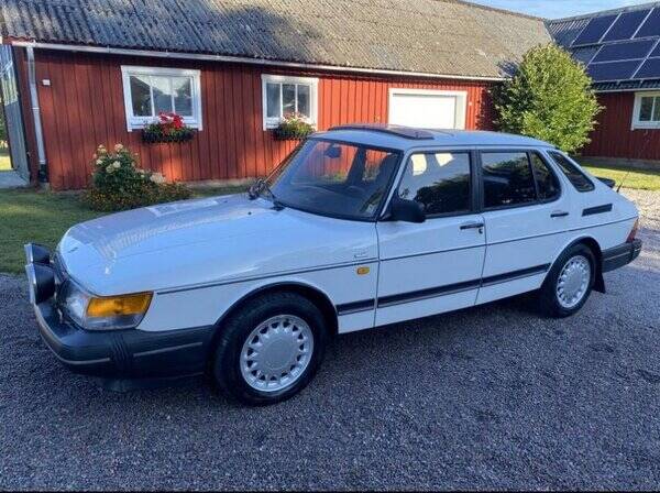 Fordon - Saab 900