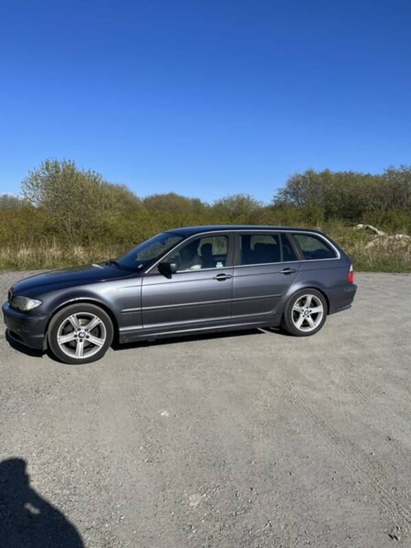 Fordon - BMW 320i 2003