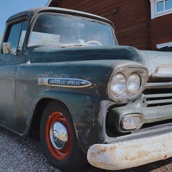 Fordon - Chevrolet 1959 pickup.
