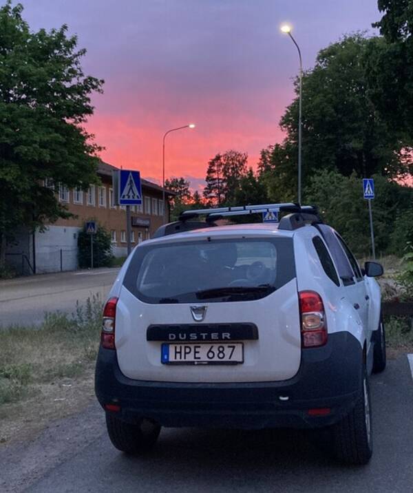 Fordon - Dacia Duster Vit