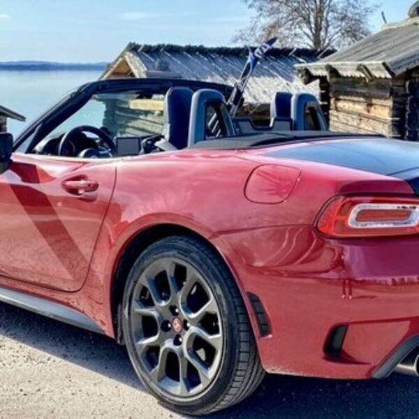 Fordon - ABARTH 124 Spider  Årsmodell 2017