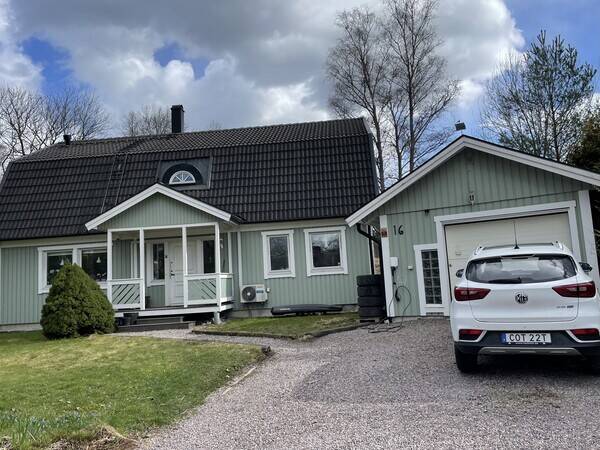 Hus - Villa i Tby 