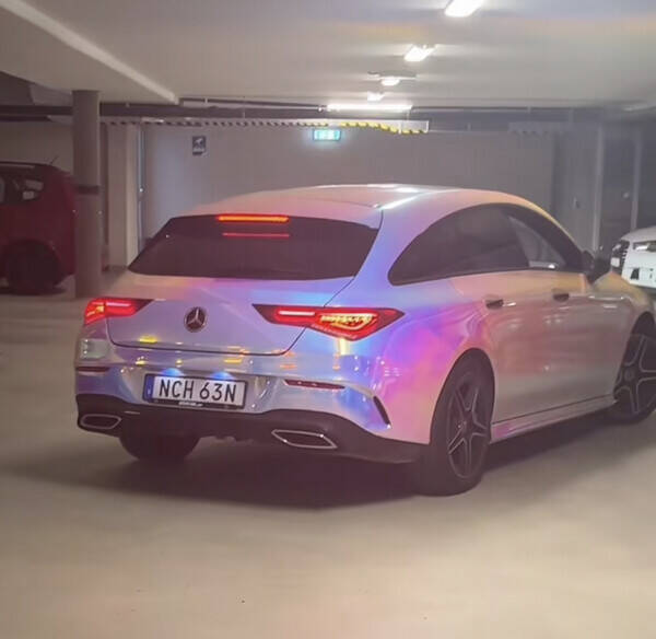 Fordon - Mercedes cla  rosa neochrome