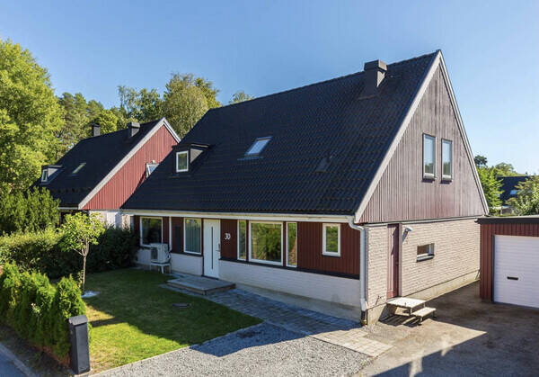 Hus - Kedjehus i Vallentuna Hus - Kedjehus i Vallentuna