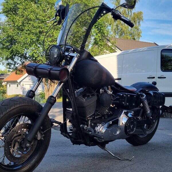 Kjøretøy - Harley Davidson Dyna Wide Glide  1450 Kjøretøy - Harley Davidson Dyna Wide Glide  1450