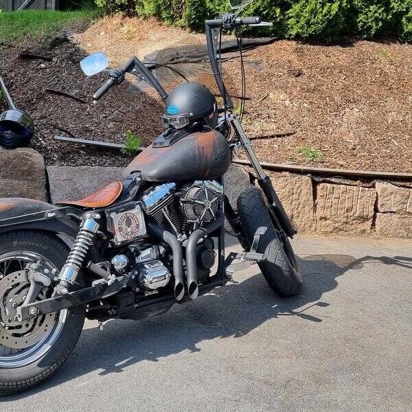 Kjøretøy - Harley Davidson Dyna Wide Glide  1450 Kjøretøy - Harley Davidson Dyna Wide Glide  1450