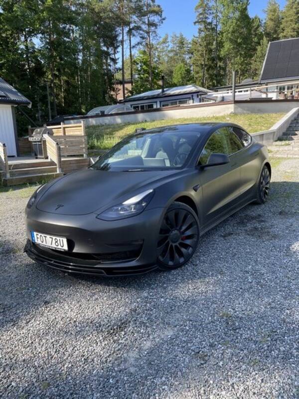 Fordon - Tesla 3 Performance 