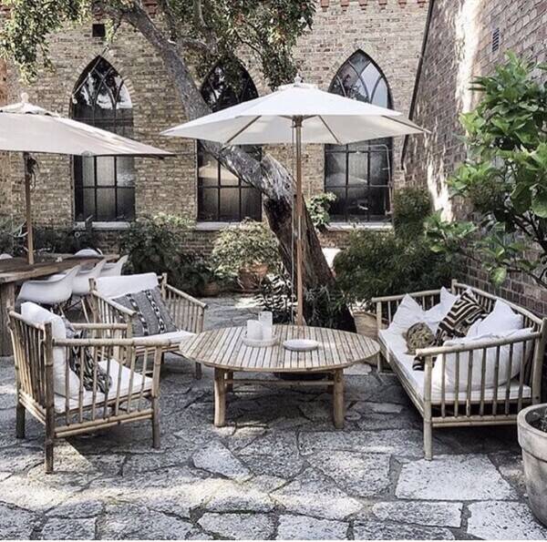 Hus - Taverna , gård 