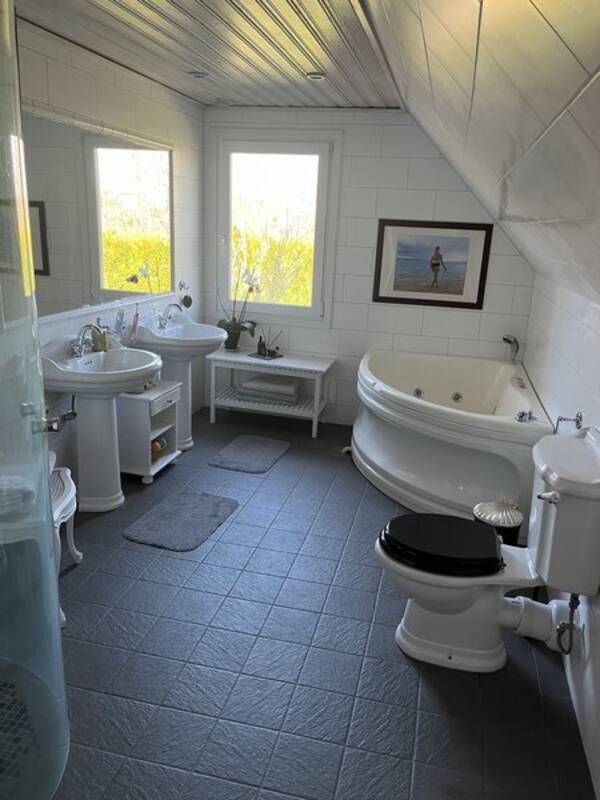 Hus - Villa i Tby