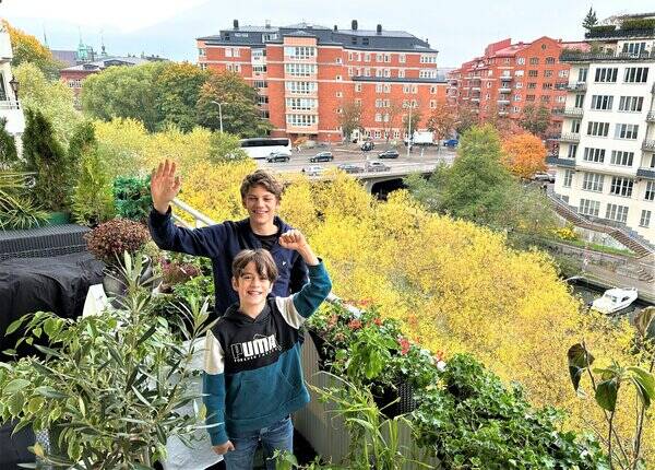 Lägenhet - Ja,  lägenhet med stor terrass  mitten i