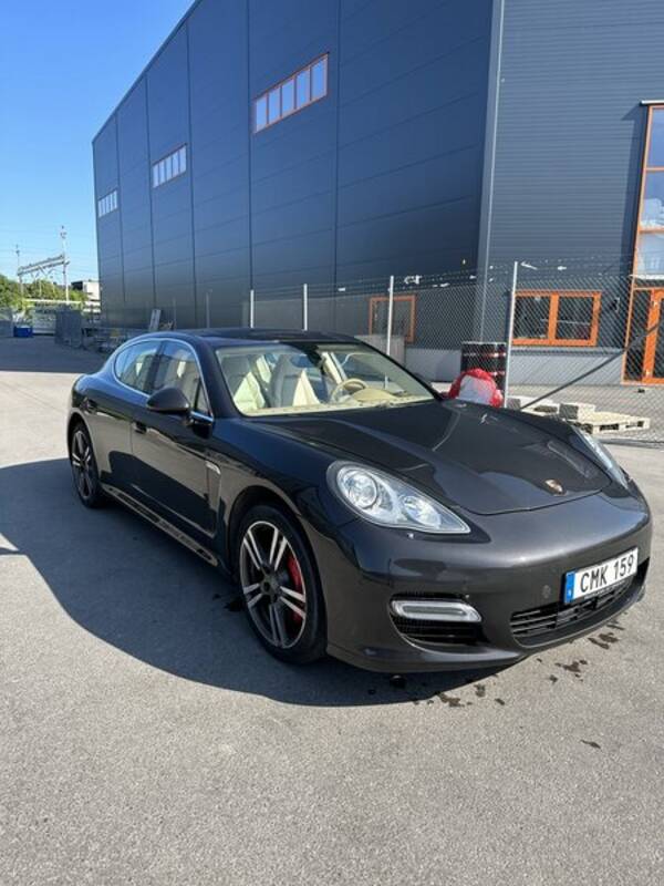 Fordon - Porsche panamera 