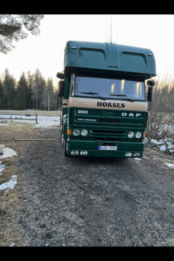 Fordon - Lastbil/hstbuss rsmodell -87