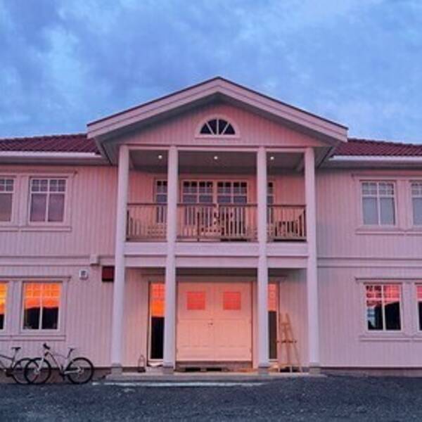 Hus - Herskapelig  hus på landet.  Hus - Herskapelig  hus på landet.