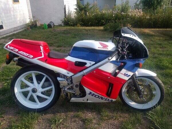 Fordon - Honda VFR400R NC30