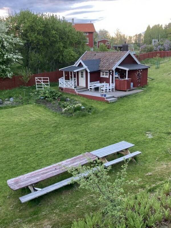 Sommarstuga - Liten 200 r gammal stuga