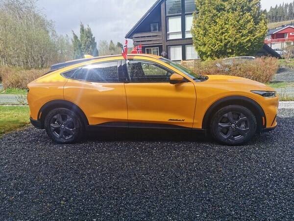 Kjrety - Ford mustang 