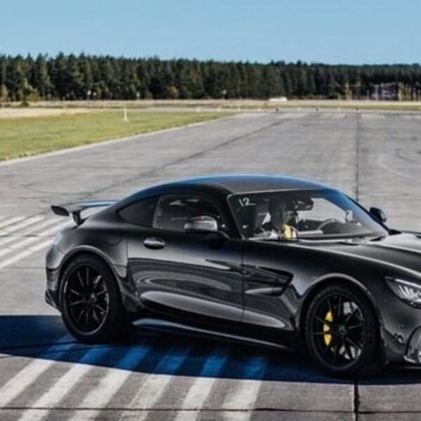 Fordon - Mercedes AMG GT-R