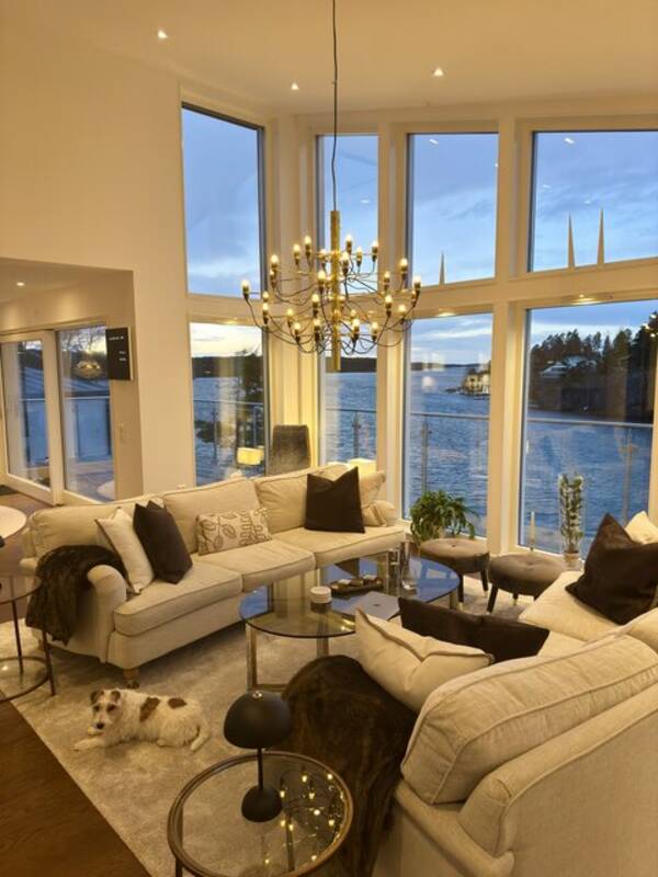 Hus - Elegant villa med sjötomt