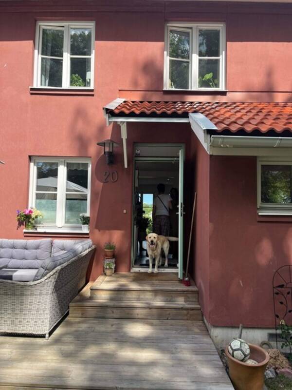 Hus - Radhus på Drottningholm   Hus - Radhus på Drottningholm