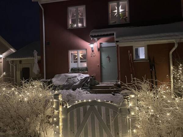 Hus - Radhus på Drottningholm   Hus - Radhus på Drottningholm