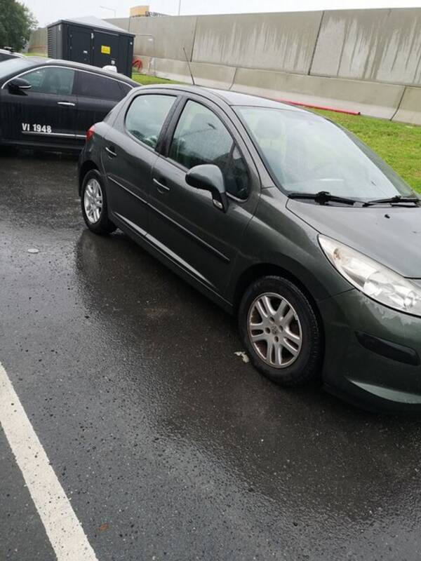 Kjøretøy - Peugeot 207 Kjøretøy - Peugeot 207