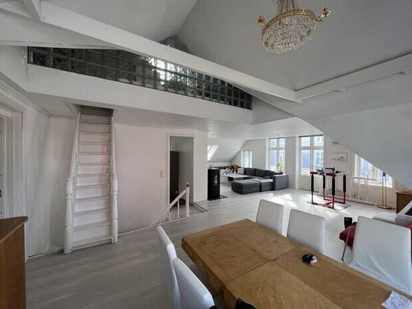 Hus - Lys, fancy stue p ca 60m2. Bergen.