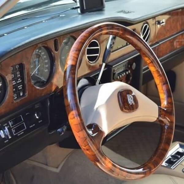 Kjøretøy - Rolls Royce Kjøretøy - Rolls Royce