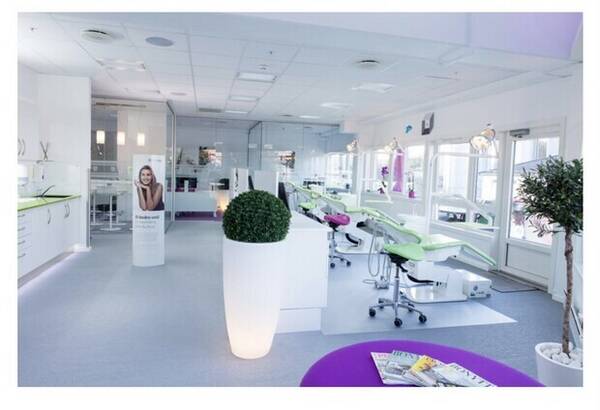 Revisitter - En stor tannklinikk i Vestby  Revisitter - En stor tannklinikk i Vestby