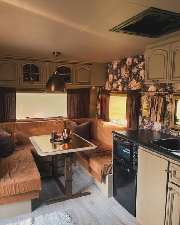 Kjøretøy - Campingvogn Kjøretøy - Campingvogn