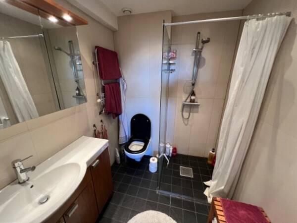 Lägenhet - 112 kvm på St Essingen, Sthlm Lägenhet - 112 kvm på St Essingen, Sthlm