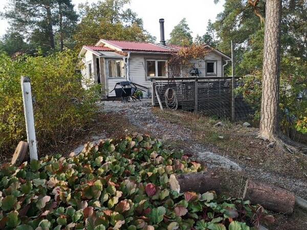 Hus - Stuga p Eker, svartsj