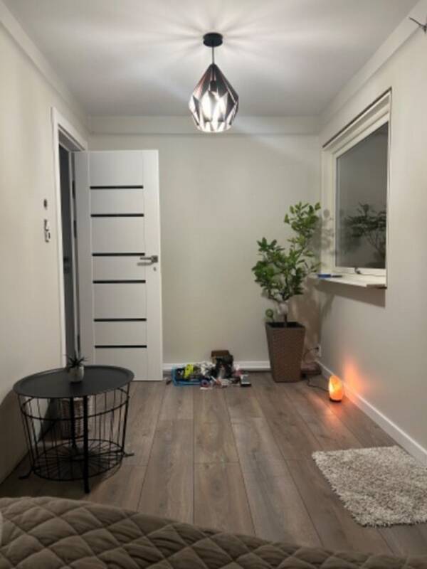 Hus - Soverom 2,4 m x 5,5 m Hus - Soverom 2,4 m x 5,5 m