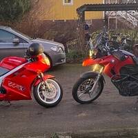 Honda VFR 750 -90 & BMW800