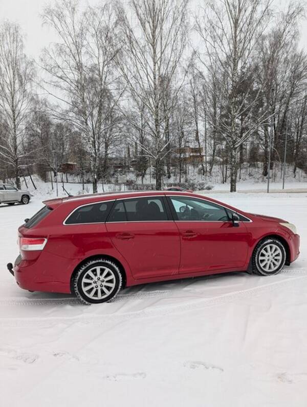 Kjøretøy - Toyota Avensis  Kjøretøy - Toyota Avensis