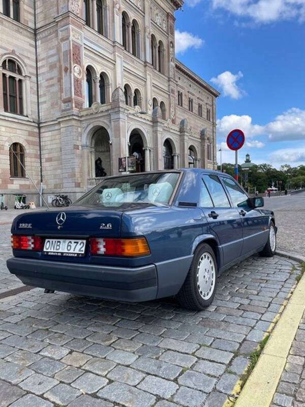 Fordon - Mercedes benz 190 2.6